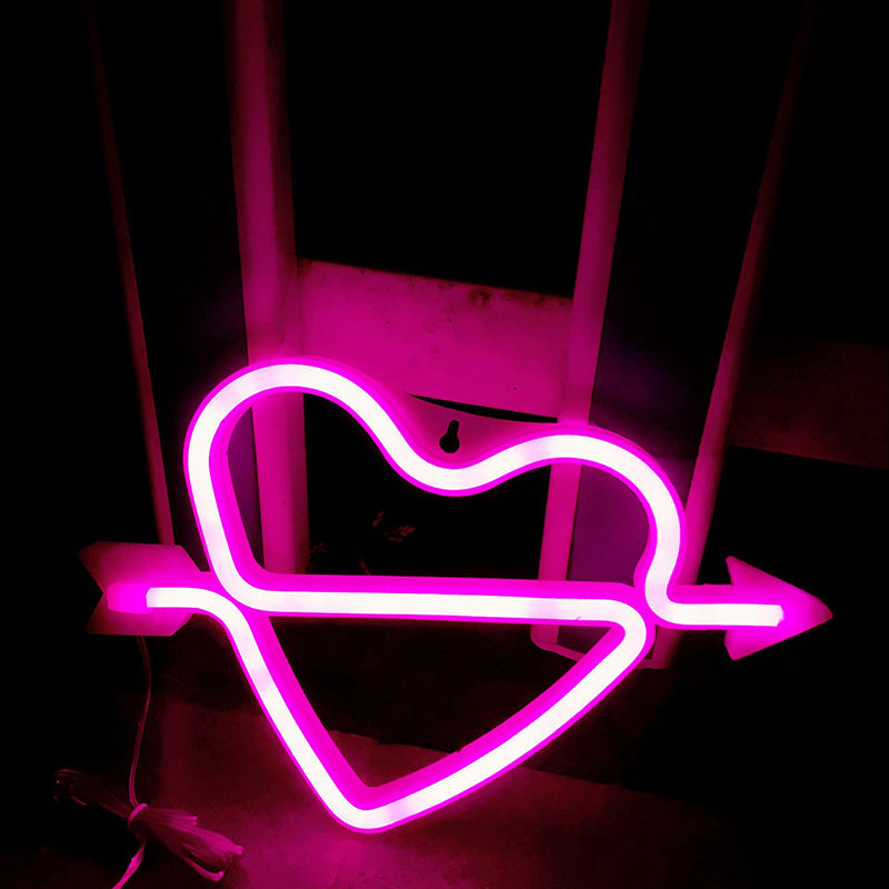 Vivolux | Weißer Pfeil und liebendes Herz Nachtlicht moderne romantische LED Kunststoff Tischlampe für das Zimmer von Mädchen