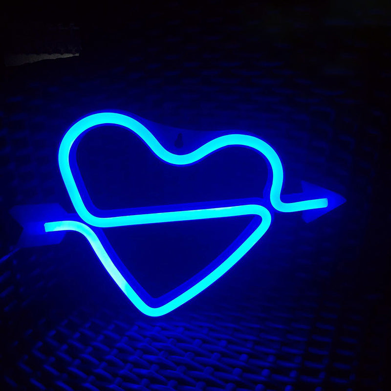 Vivolux | Weißer Pfeil und liebendes Herz Nachtlicht moderne romantische LED Kunststoff Tischlampe für das Zimmer von Mädchen