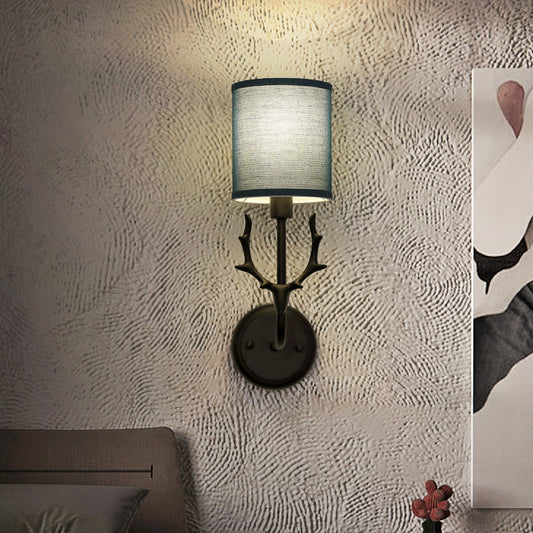 Vivolux | Rustieke Cilinder Wandlamp 1 Lamp Hars en Stof Muur Gemonteerd Licht in Zwart/Wit met Hertenhoorn Decoratie