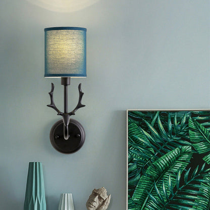 Vivolux | Rustieke Cilinder Wandlamp 1 Lamp Hars en Stof Muur Gemonteerd Licht in Zwart/Wit met Hertenhoorn Decoratie