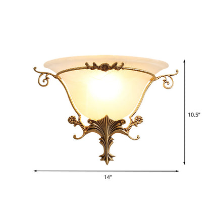 Vivolux | Trumpet Flare Wandleuchte Traditionelles Milchglas 1 Glühbirne Messing Wandmontierte Lampe mit Weintraubendekoration