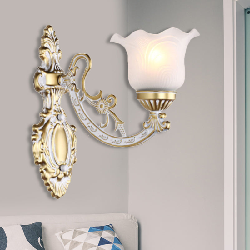 Vivolux | Messing/Goud Golvende Wandlamp Retro Witte Glazen Kap 1/2-Licht Woonkamer Wandlamp