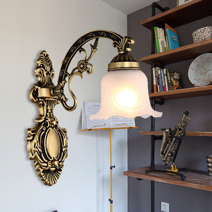 Vivolux | Messing/Goud Golvende Wandlamp Retro Witte Glazen Kap 1/2-Licht Woonkamer Wandlamp