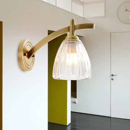 Vivolux | 1 Glühbirne Kegel Wandleuchte Traditionelles Metall Wandbeleuchtung Fixture in Gold mit geripptem Glasschirm für Nachttisch