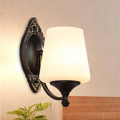 Vivolux | Retro Conical Wandleuchte 1/2-Licht Weißes Glas Wandmontierte Leuchte mit Metallgebogenem Arm in Schwarz