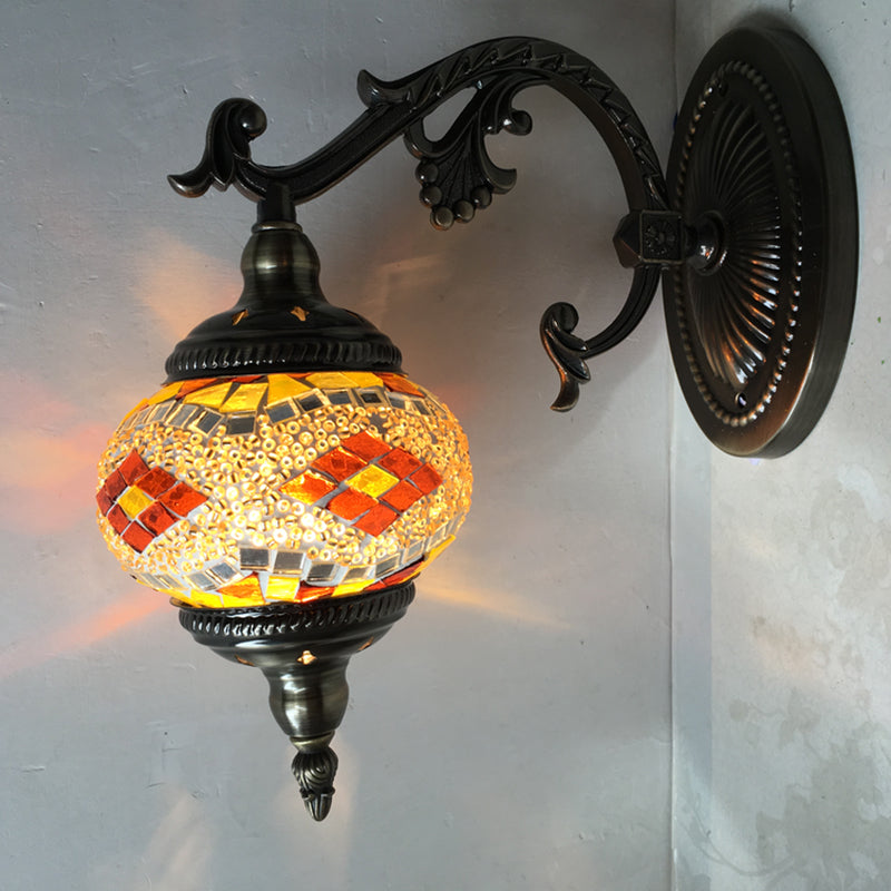 Vivolux | Gekromde Arm Wandlamp Traditionary Metaal 1 Kop Bruin Muur Gemonteerde Lamp met Bal Geel/Groen Glazen Kap voor Balkon