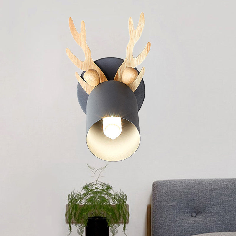 Vivolux | Noordse stijlvolle wandlicht met taps toelopende lampenkap 1 licht metalen wandlamp met takken voor woonkamer