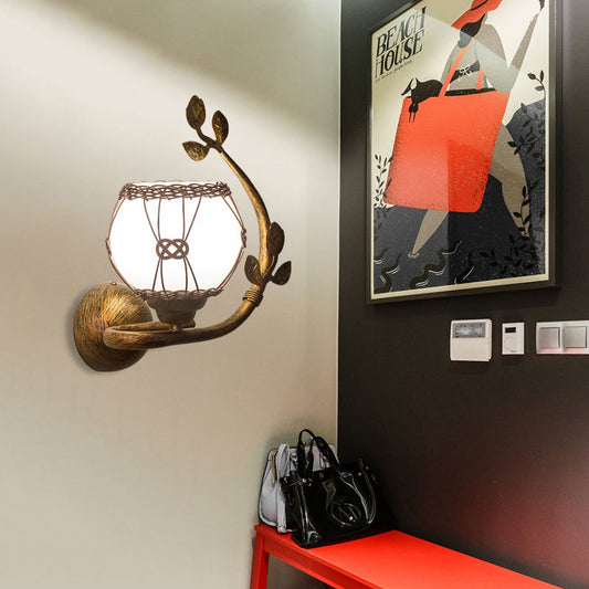 Vivolux | Opal Glas Roest Wandlamp Bubble Shade 1-Licht Vintage Muurmontage Verlichting voor Eetkamer met IJzeren Bladeren Deco