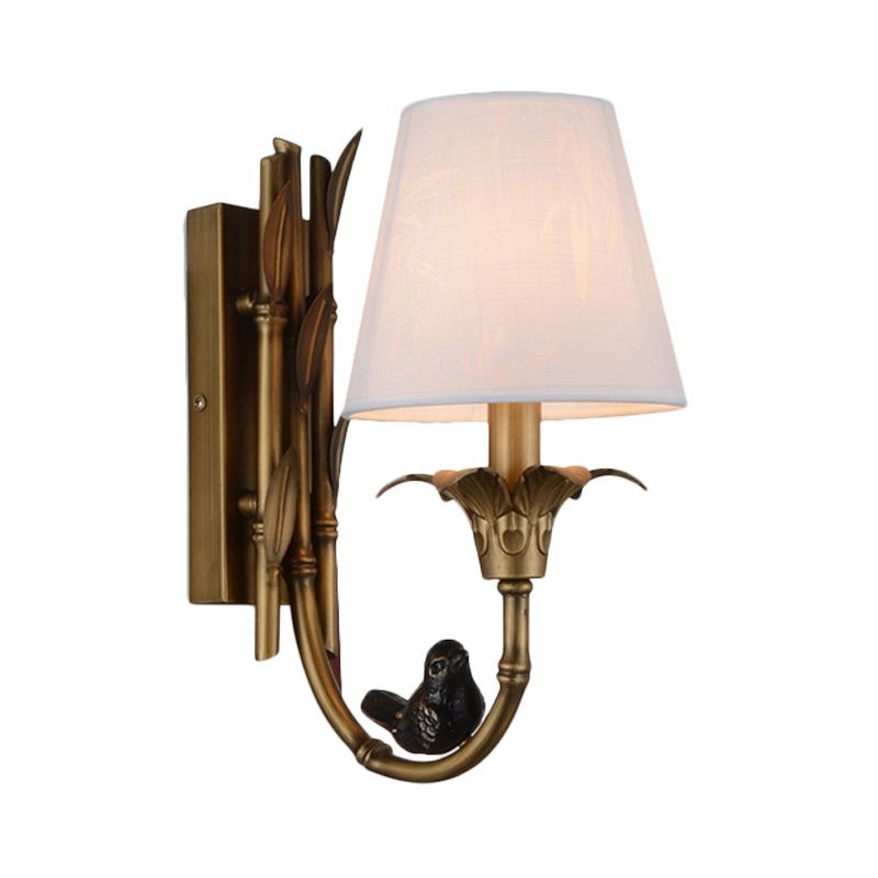 Vivolux | 1 Licht Wandlamp Country Cone Stoffen Wandlamp in Wit met Messing Metalen Achterplaat