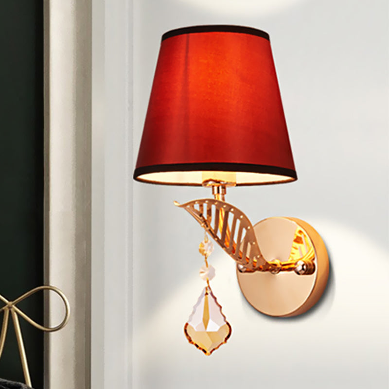 Vivolux | Stof Witte/Rode/Blauwe Wandlamp Tapered Bell 1-Lichts Traditionele Wandlamp voor Slaapkamer met Kristallen Ddrop