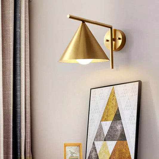 Vivolux | Kegelvormige Sconces Licht Modernistische IJzer 1 Gloeilamp Gouden Wandlamp met Rechte Hoek Arm