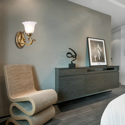 Vivolux | 1 Kopf Opalglas Wandbeleuchtung Traditioneller Stil Gold Finish Blütenblatt Schirm Flur Wandleuchte Armatur