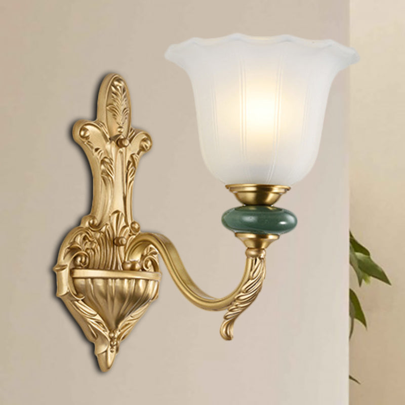 Vivolux | 1/2-Head Bell Wandlamp Vintage Stijl Opal Glass Wandmontage Lamp met Gouden Gebogen Arm voor Bedzijde