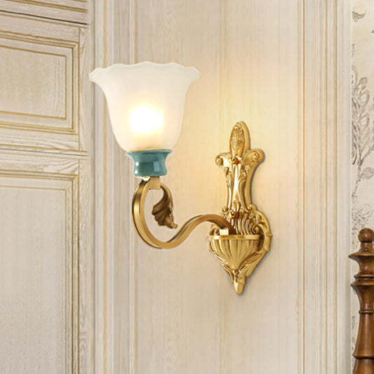 Vivolux | Petal Shade Schlafzimmer Wandmontage Lampe Vintage Stylisch Mattiertes Glas 1/2-Glühbirne Gold Finish Wandlicht