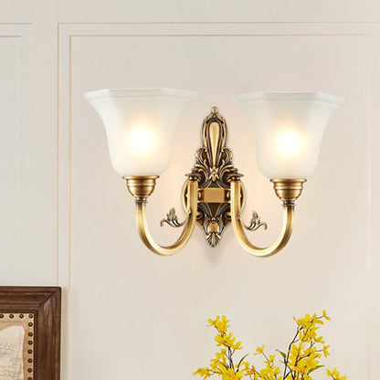 Vivolux | Vintage gebogene wandmontage lampe 1/2-kopf messing metall wandwandleuchte mit weißem glasglockenschirm