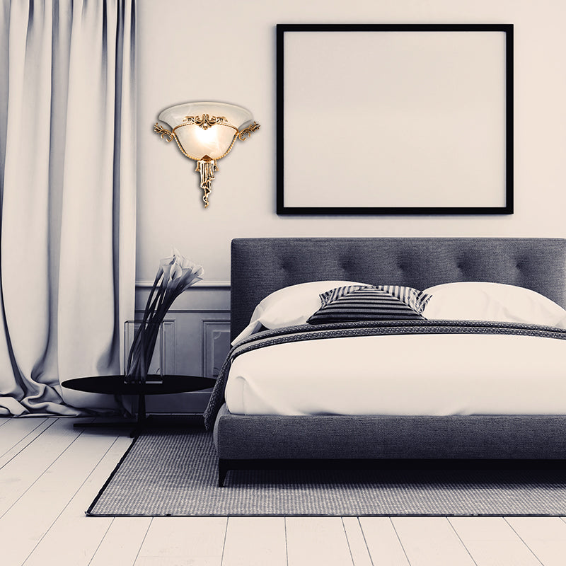 Vivolux | Colony Geweven Wandlamp Metaal 1 Peertje Wandbevestigde Verlichtingsarmatuur in Koper/Messing met Uitlopende Melk glazen Shade