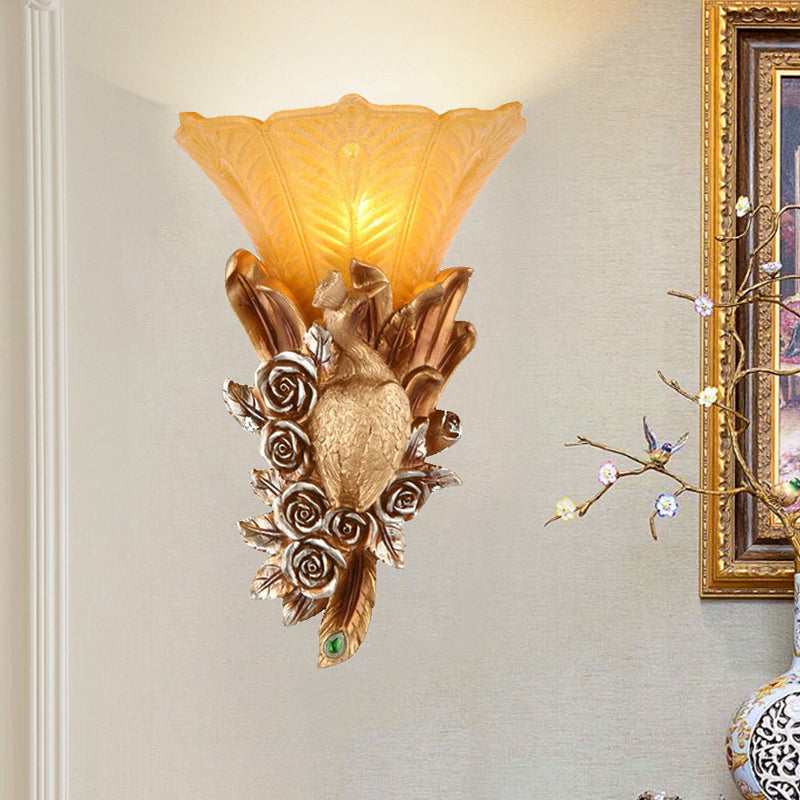Vivolux | Weerbestendige Morgen Gloria Wandlamp Coloniale Stijl Geëmbossed Glas 1 Lamp Buiten Wandverlichting in Goud