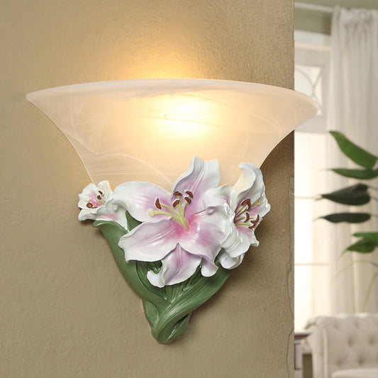 Vivolux | Witte/Roze Lelie Wandlamp Eigentijdse Hars 1 Kop Wandverlichting Ideeën met Gezoet Glazen Lampenkap