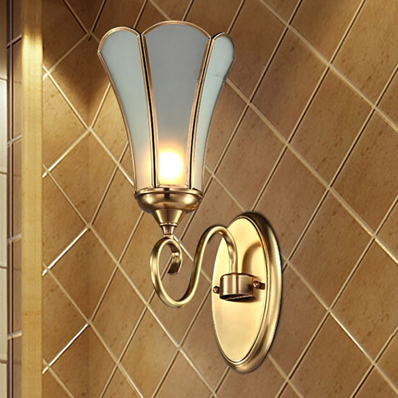 Vivolux | Blumen Wohnzimmer Wandlampe Traditionelle Metall 1 Kopf Messing Wandmontierte Leuchte mit Weißem Facettenglas-Schirm