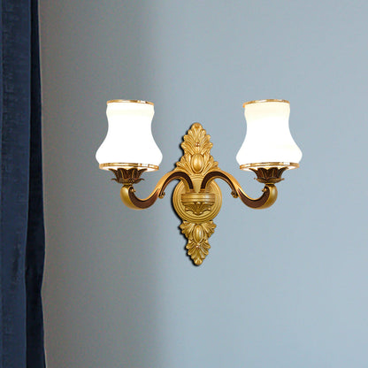 Vivolux | Bell Woonkamer Wandlamp Traditioneel Stylish Melkglas en Metaal 1/2-Kop Gouden Afwerking Wandlamp