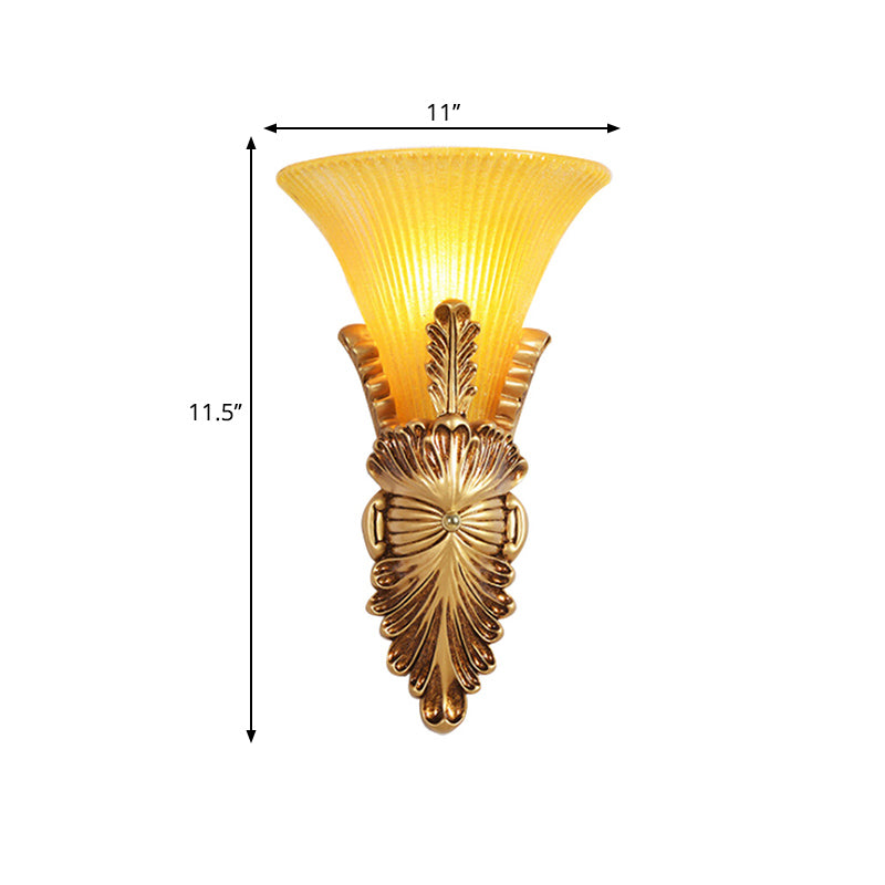 Vivolux | 1 Kopf Wandlampe mit Glockenschirm gelbes Glas und Harz Lodge Stil Schlafzimmer Wand Sconce in Gold