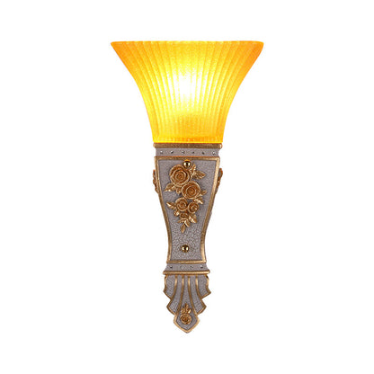 Vivolux | 1 Wandleuchte Modern Stil Ausladender Schirm Gelbes Glas und Harz Wandmontage Licht in Gold/Weiß