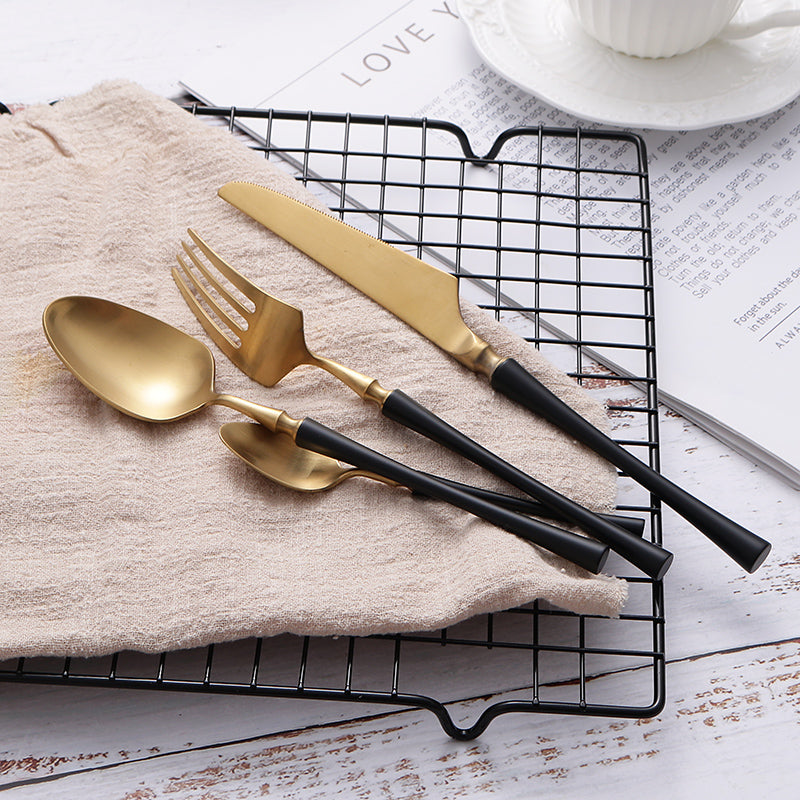 Vivolux | Klassisches Edelstahlset mit Eleganten Griffen