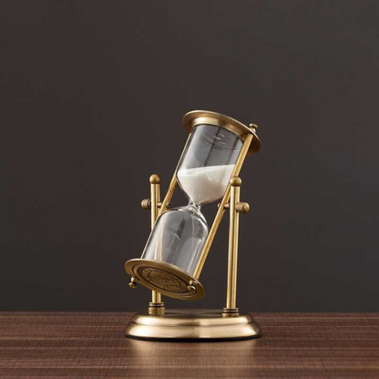 Vivolux | Antike Sanduhr aus Messing mit violettem Sand