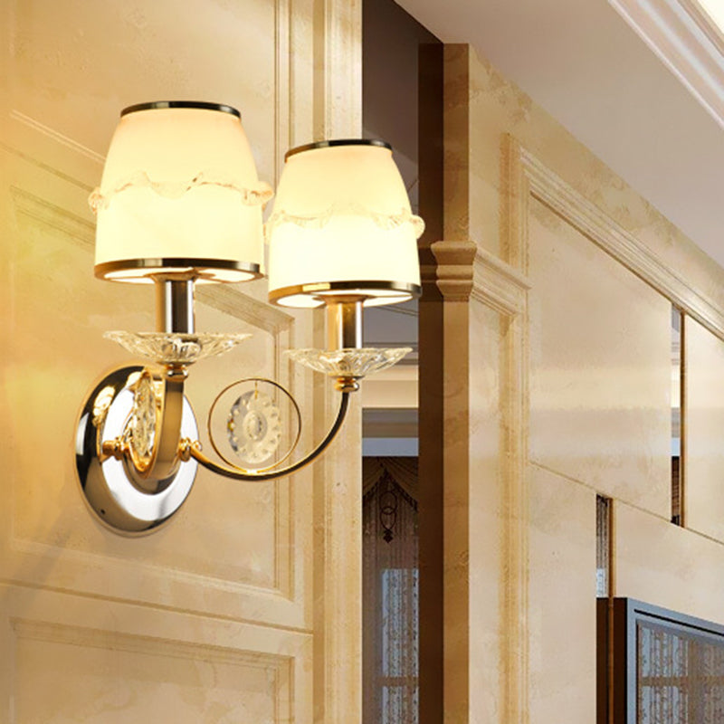 Vivolux | 1/2-Bulb Curving Wall Light Traditionelle Weiße Metall LED-Wandlampe mit Kristallakzent