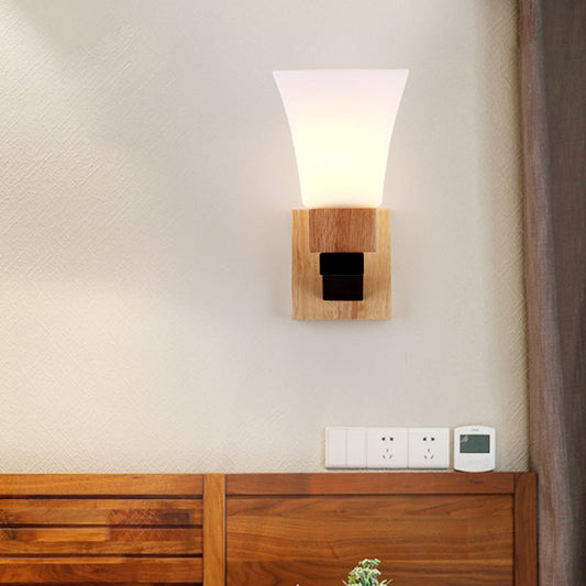 Vivolux | 1 Kopf Weit Flare Wandleuchte Zeitgenössisch Weißes Glas Wandmontierte Beleuchtung in Holz