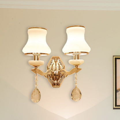 Vivolux | Bell Schlafzimmer Wandlampe Wand sconce Traditionell Opal Satinierte Glas 1/2 Glühbirnen Messing Wandlampe mit klarem Kristall Tropfen