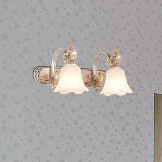 Vivolux | Traditionele Bloemenschaduw Vanity Wandlamp Melkglas 2/3 Koppen Badkamer Wandlicht met Gebogen Arm in Khaki