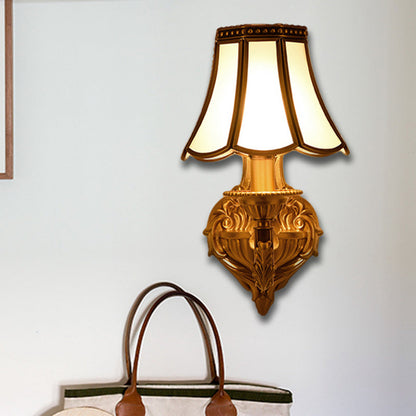 Vivolux | Flare Frosted Glass Wandlamp Traditioneel 1/2 Lichten Witte Muurbevestigde Lamp met Kromme Gouden Arm