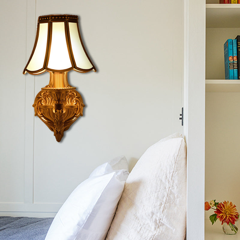 Vivolux | Flare Frosted Glass Wandlamp Traditioneel 1/2 Lichten Witte Muurbevestigde Lamp met Kromme Gouden Arm