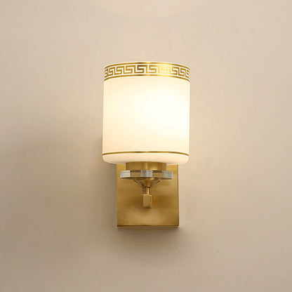 Vivolux | Einzelzylinder-Wandlampe Traditionelle Opal-Mattglas-Wandleuchte in Gold mit Swastika-Element
