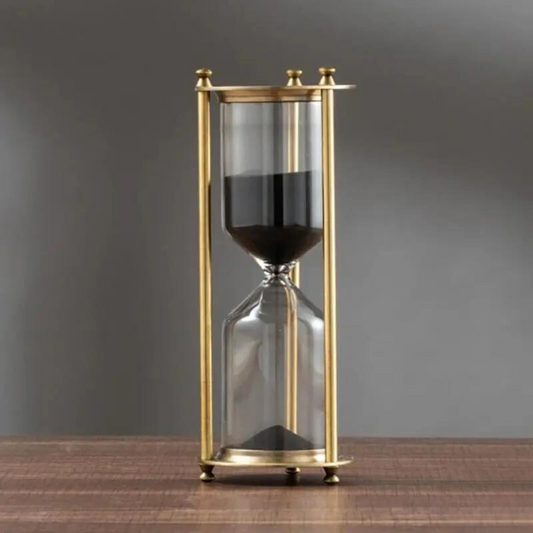 Vivolux | Antike Sanduhr aus Messing mit violettem Sand