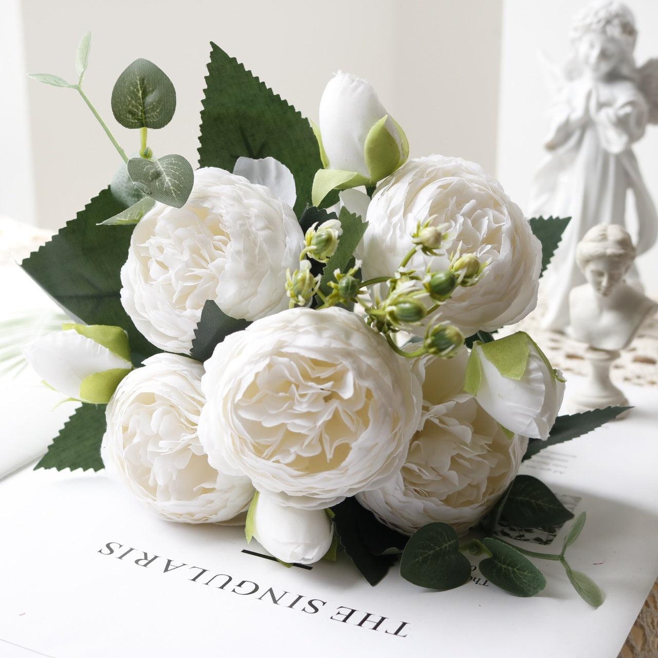Vivolux | Blossom Kollektion: Exquisites 5-Kopf Seidenblumenbouquet