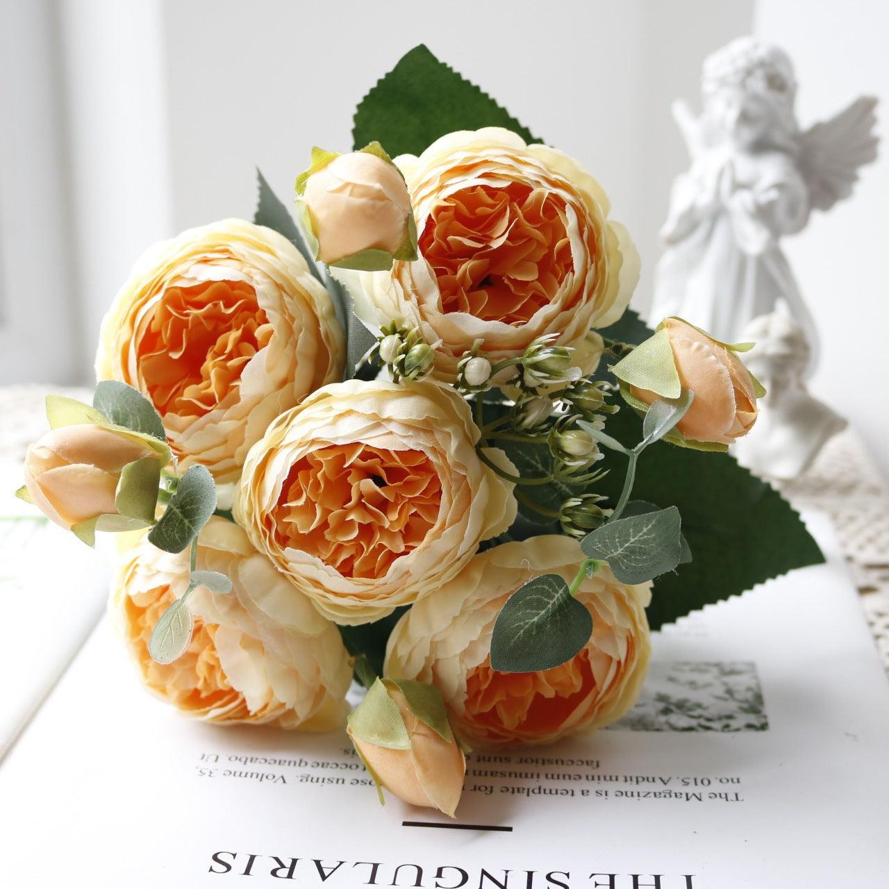 Vivolux | Blossom Kollektion: Exquisites 5-Kopf Seidenblumenbouquet
