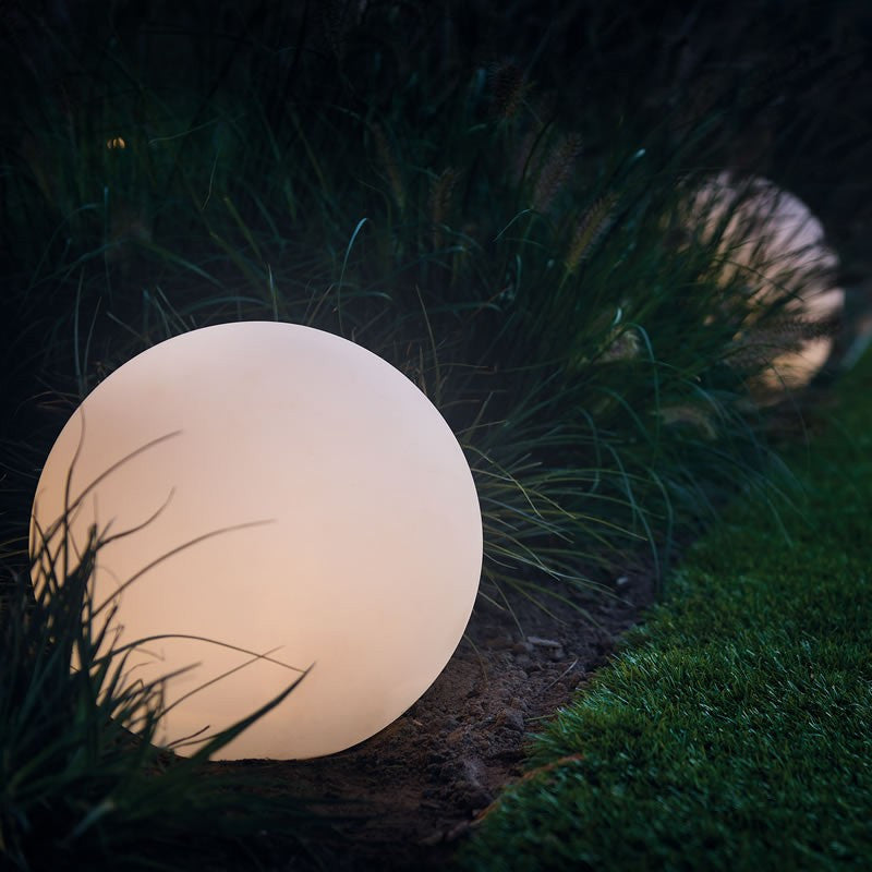 Vivolux | Wetterfestes Kugelförmiges LED Gartenlicht mit 16 Farben und Fernbedienung - Perfekt für Garten, Veranda & Party