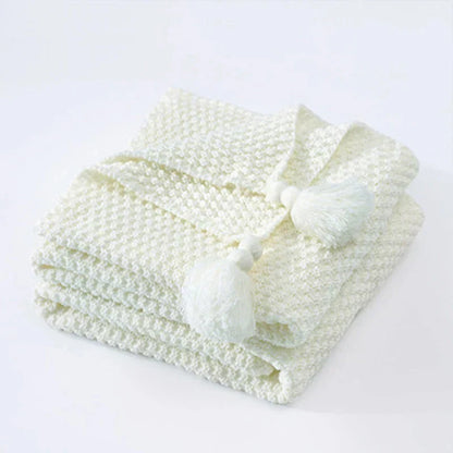 Vivolux | Gestrickte Wolldecke mit Quasten - NordicCozy
