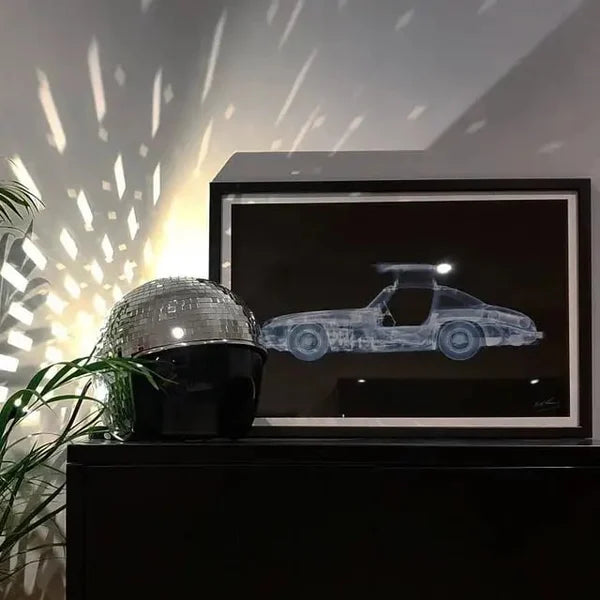 Disco-Kugel-Helm mit einziehbarem Visier