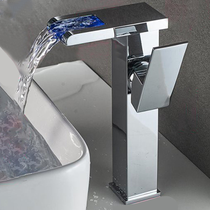 Vivolux | Moderner Wasserhahn für Waschbecken Messing Hebelgriffe LED Wasserfall Waschbeckenarmatur