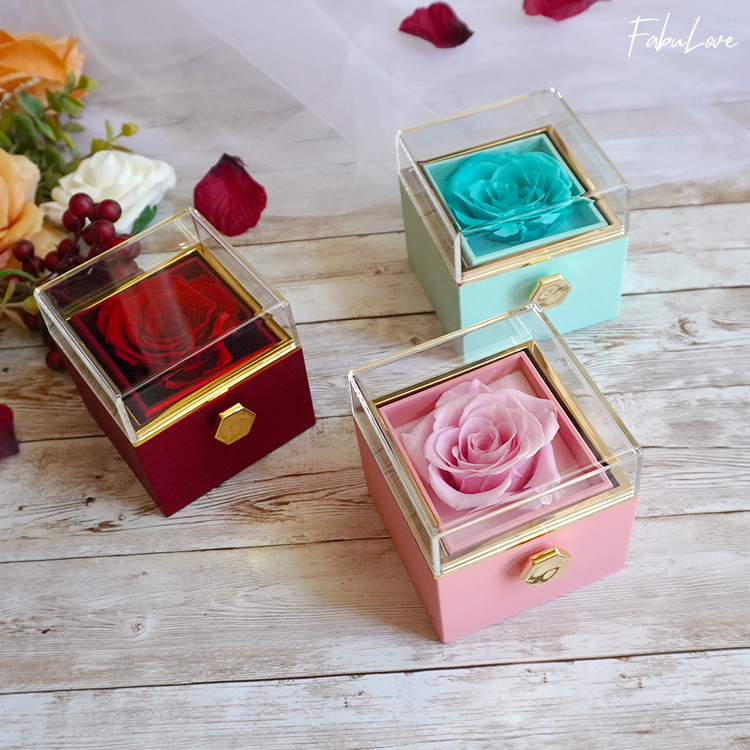 [Ideales Geschenk] Ewige Rosenbox - Mit gravierter Halskette & künstlicher Rose