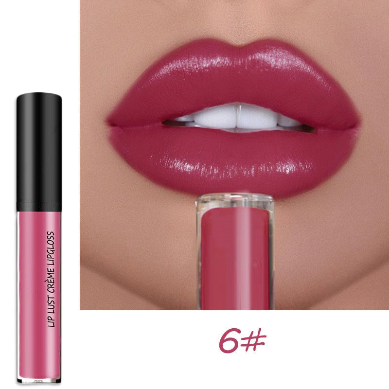 Wasserfester Lippenstift mit cremiger Textur