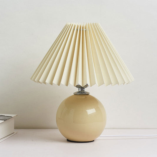 Vivolux | Nordische minimalistische 1-flammige Tischlampe aus Keramik mit Plissee