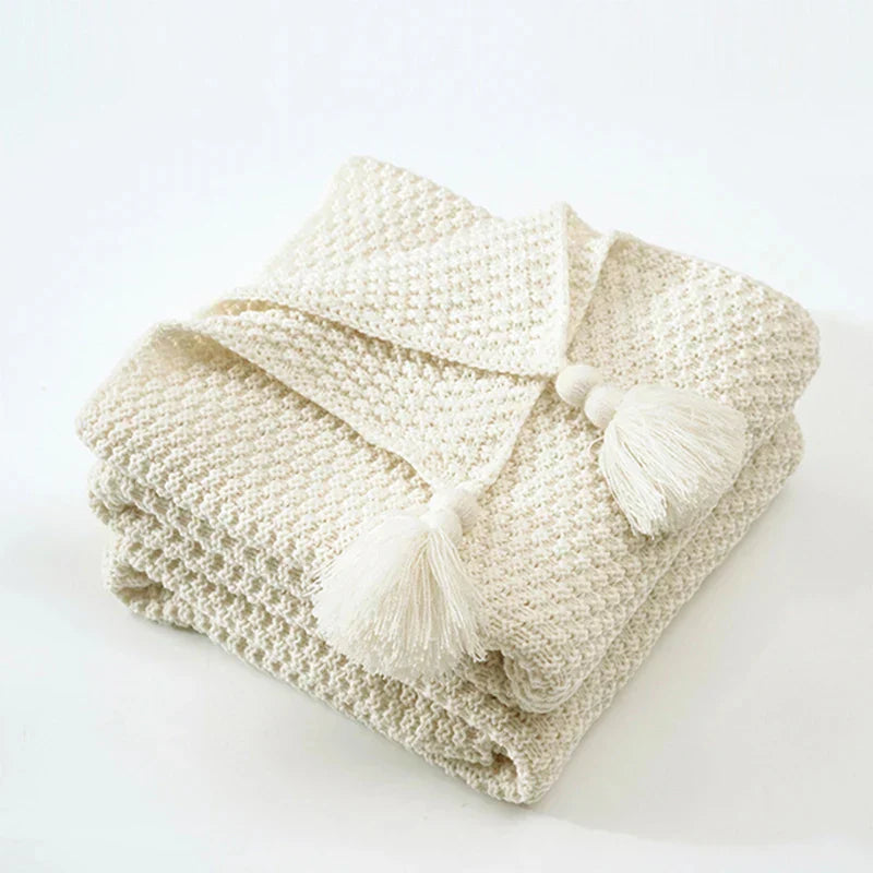 Vivolux | Gestrickte Wolldecke mit Quasten - NordicCozy