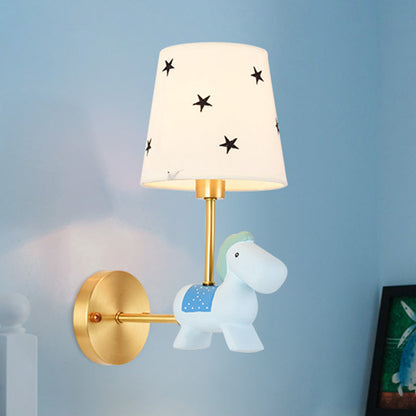 Vivolux | Blau/Rosa Trojanisches Pferd Wandlampe Kinder 1 Kopf Harz LED Wandlampe mit Fässern Stern/Punkt Stoffschirm