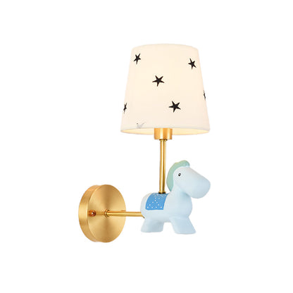 Vivolux | Blau/Rosa Trojanisches Pferd Wandlampe Kinder 1 Kopf Harz LED Wandlampe mit Fässern Stern/Punkt Stoffschirm