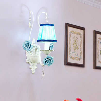 Vivolux | Witte 1/2-hoofd Wandlamp Romantische Pastorale Stof Kegel Wandverlichting met Duidelijke Kristal Draperie