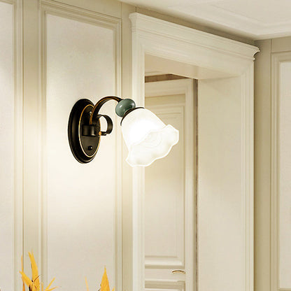 Vivolux | 1/2 Lampen Wandmontierte Licht Retro Stil Blume Frosted Glas Wandbeleuchtung Ideen in Schwarz mit schwingendem Arm